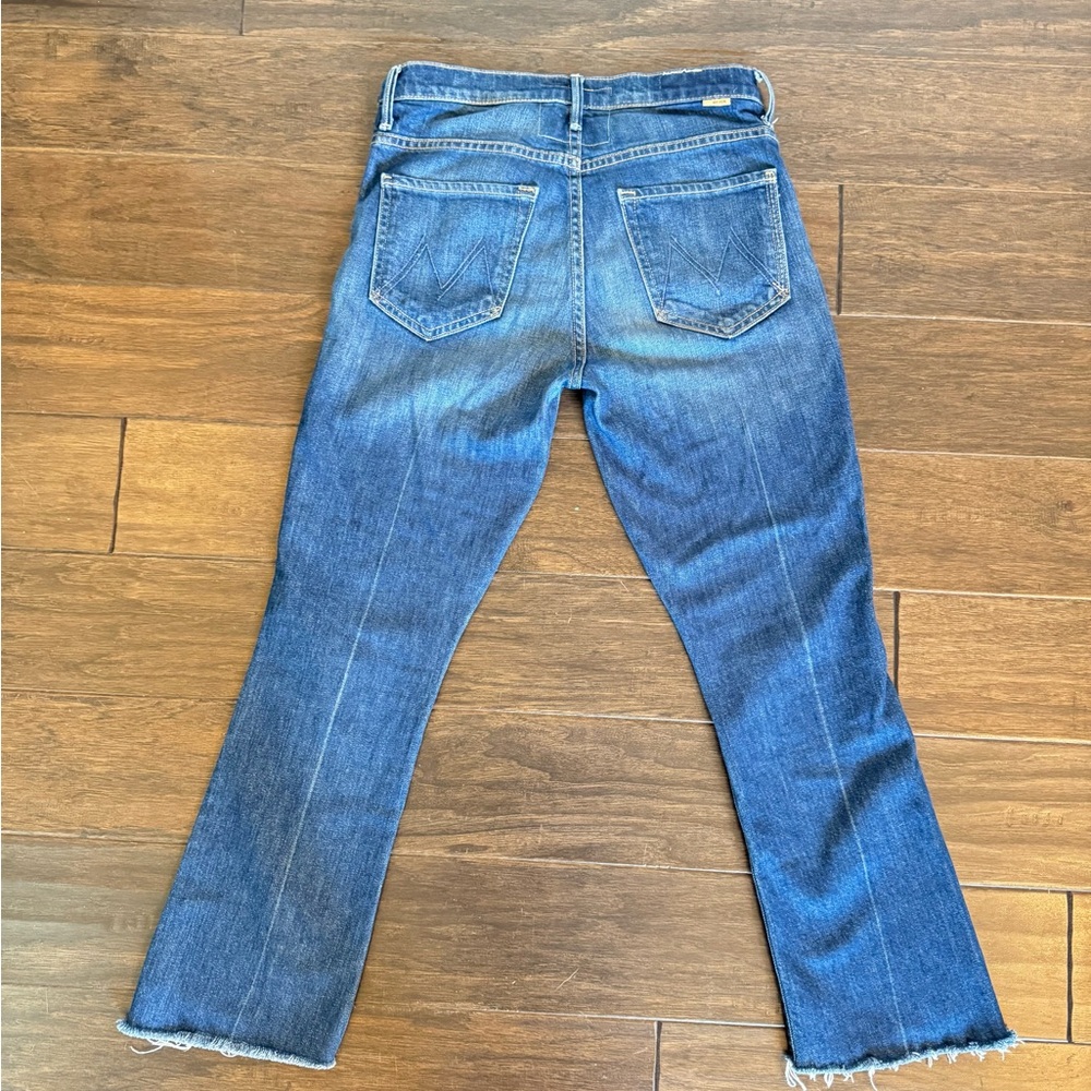 MOTHER Superior The Insider Crop Step Fray Jeans in Bad Reputation - Picture 2 of 5